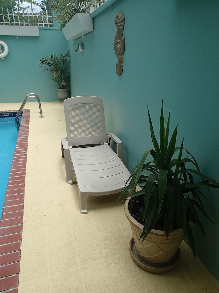 Nautilus Hotel