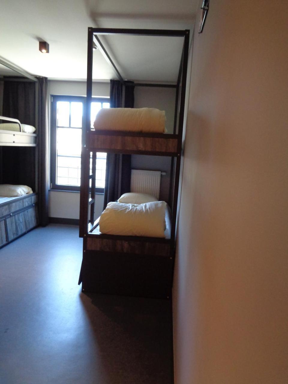 Brxxl 5 City Centre Hostel