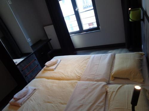 Brxxl 5 City Centre Hostel