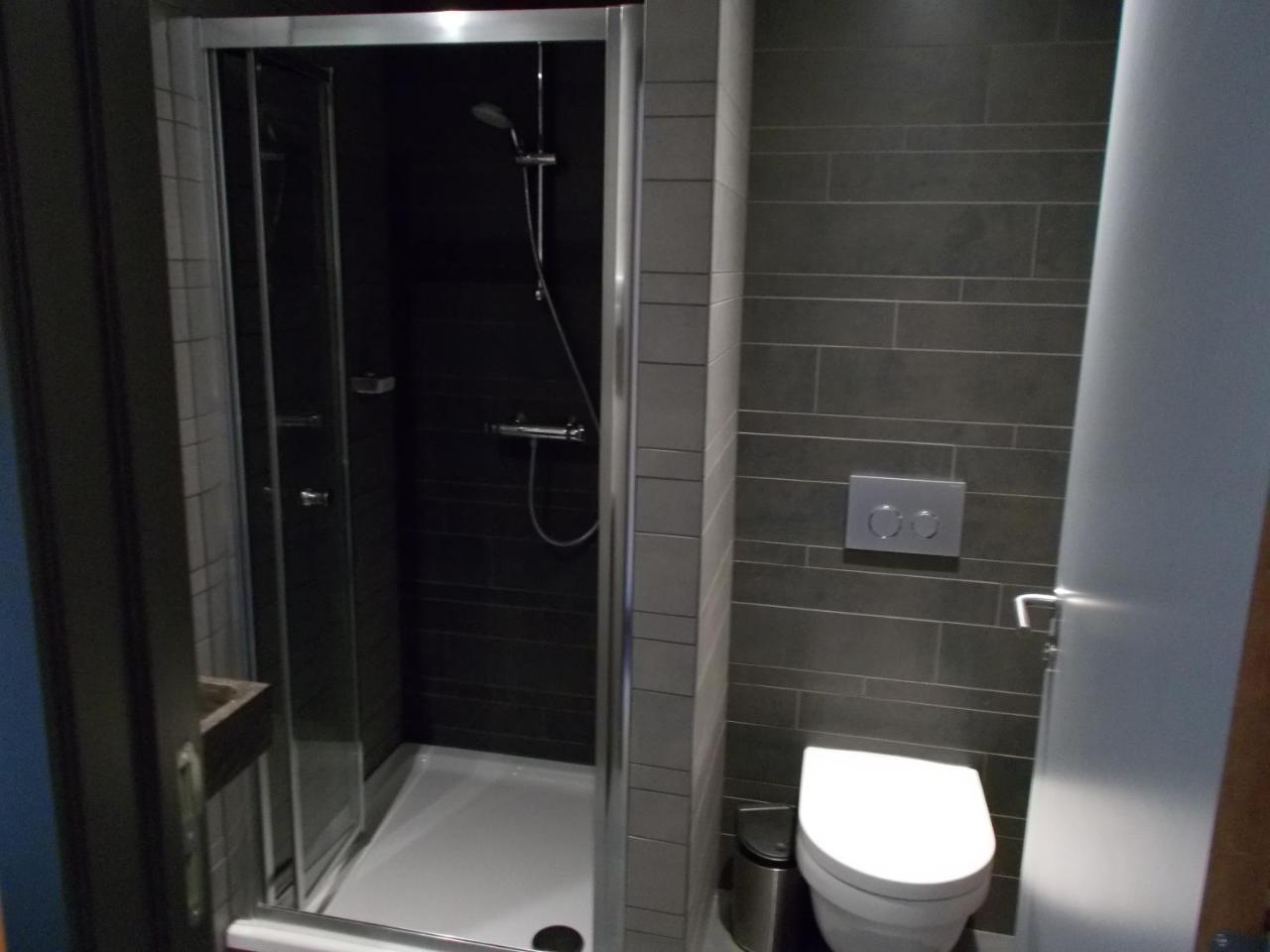 Brxxl 5 City Centre Hostel