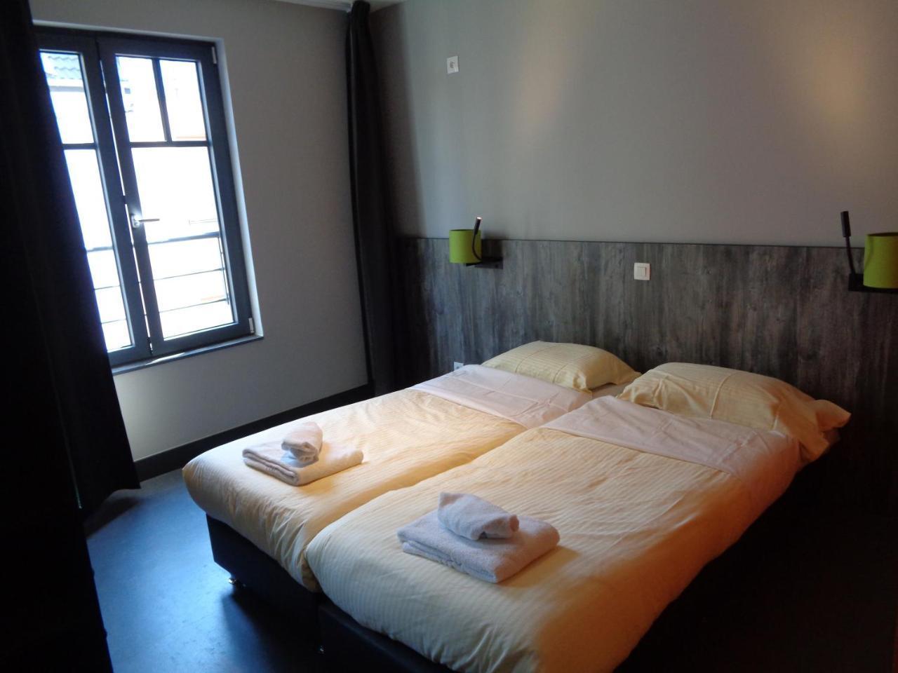 Brxxl 5 City Centre Hostel