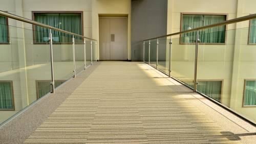 Mezzo Hotel & Business