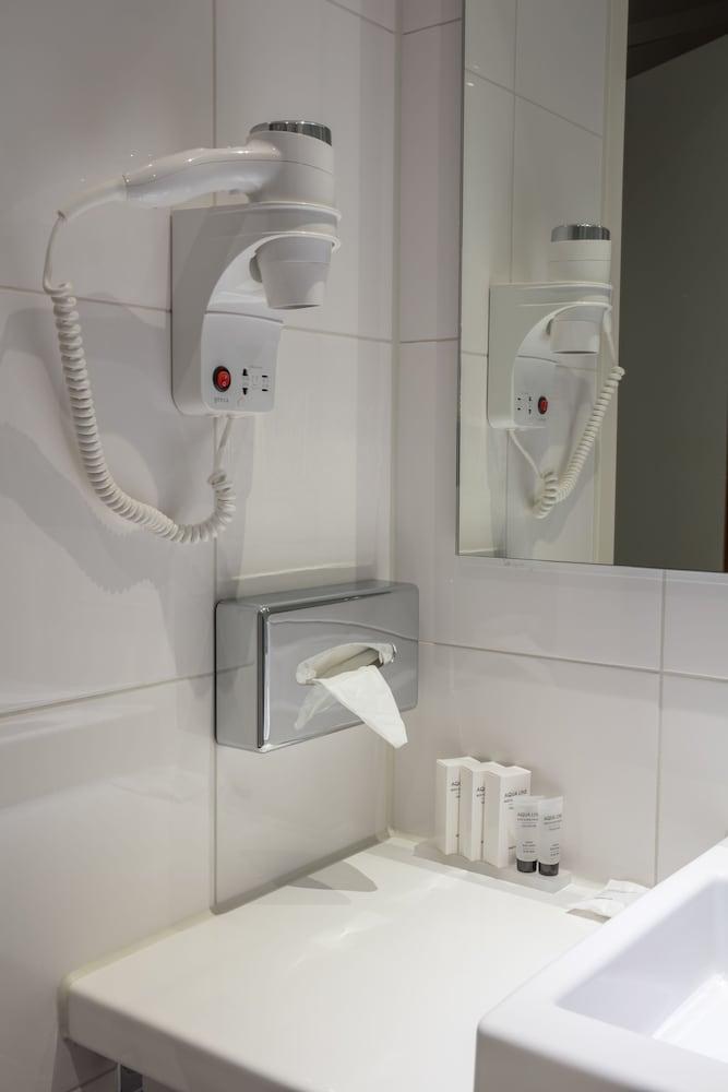 Mezzo Hotel & Business