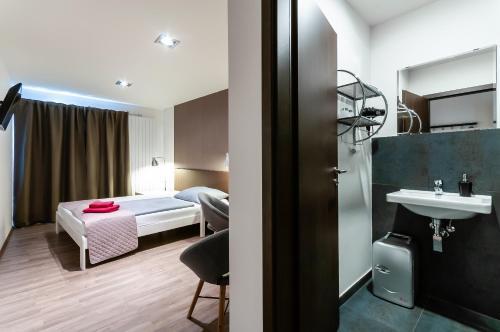 VV Hotel
