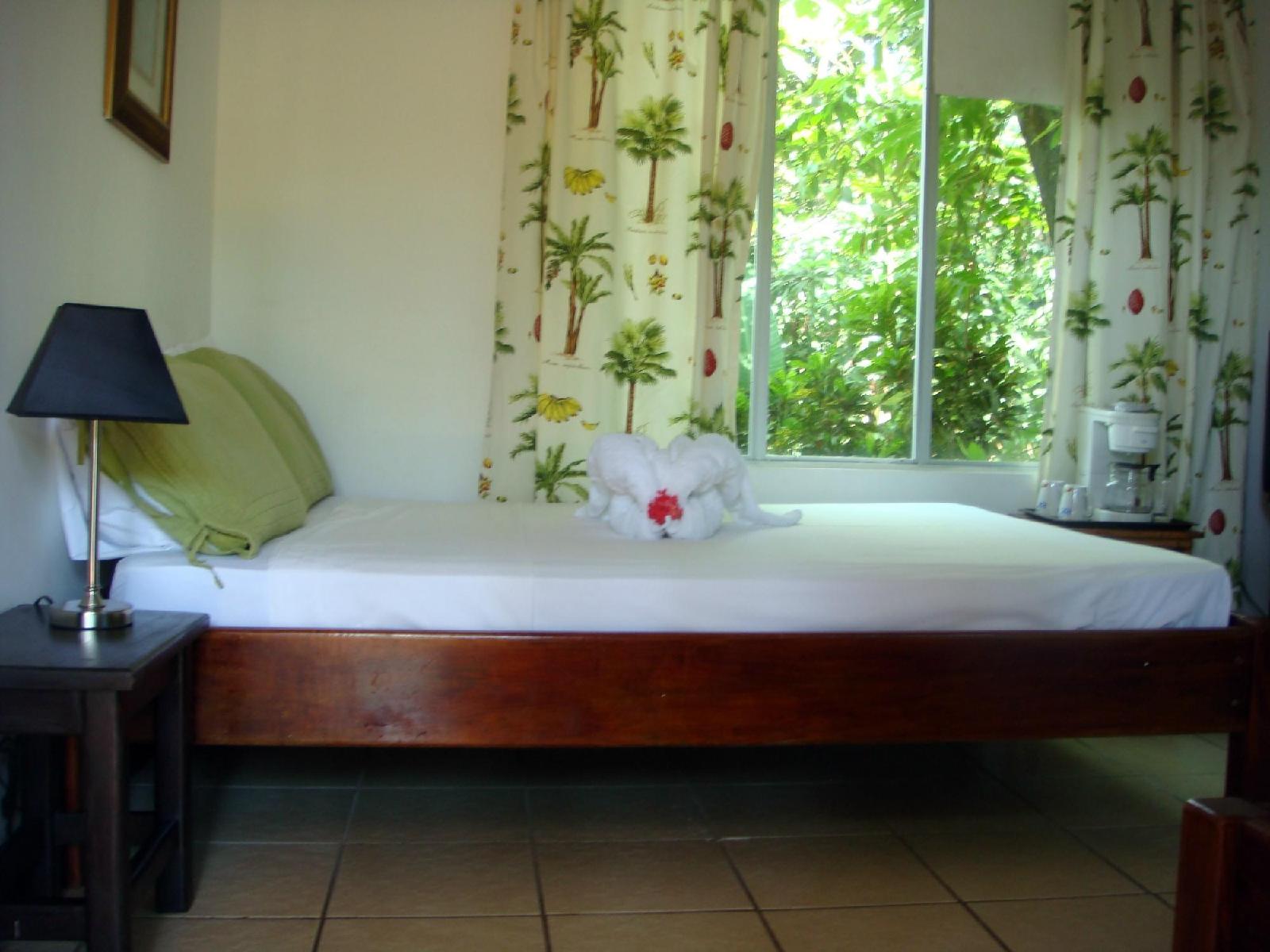 Paradise Inn