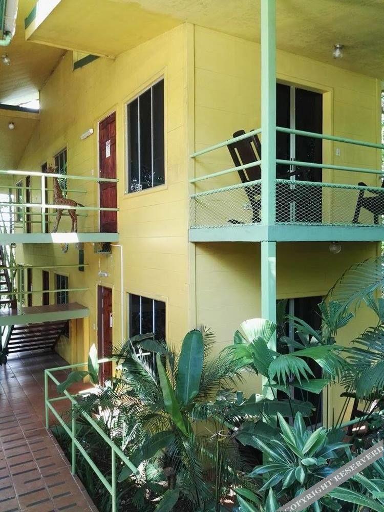 Paradise Inn