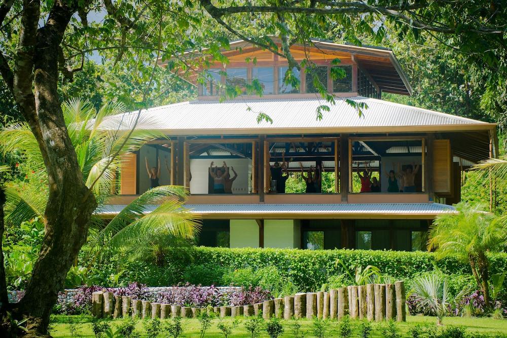 Blue Osa Yoga Retreat And Spa