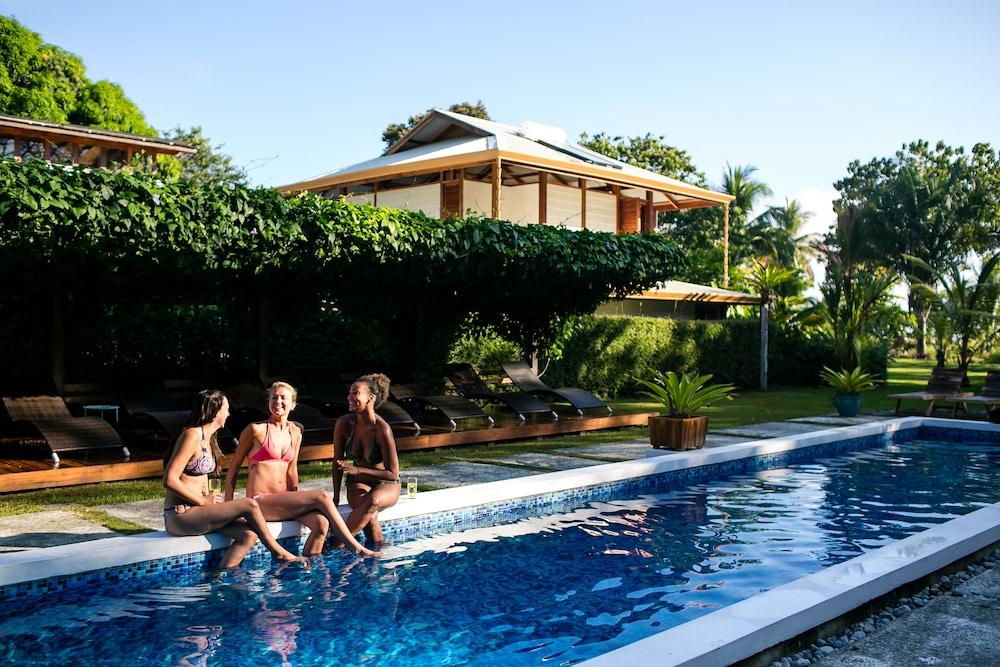 Blue Osa Yoga Retreat And Spa