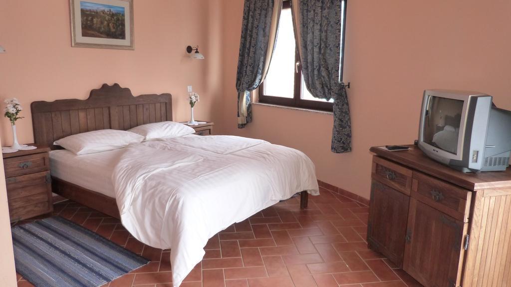 Stupnicki Dvori Winery Hotel