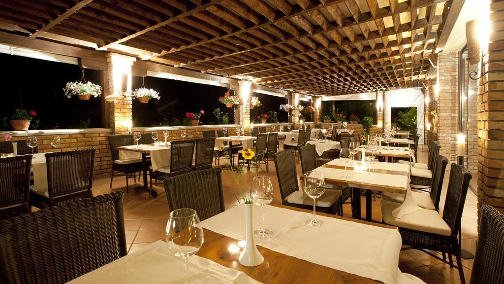 Stupnicki Dvori Winery Hotel
