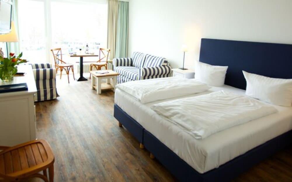 ACQUA Strande Yachthotel & Restaurant
