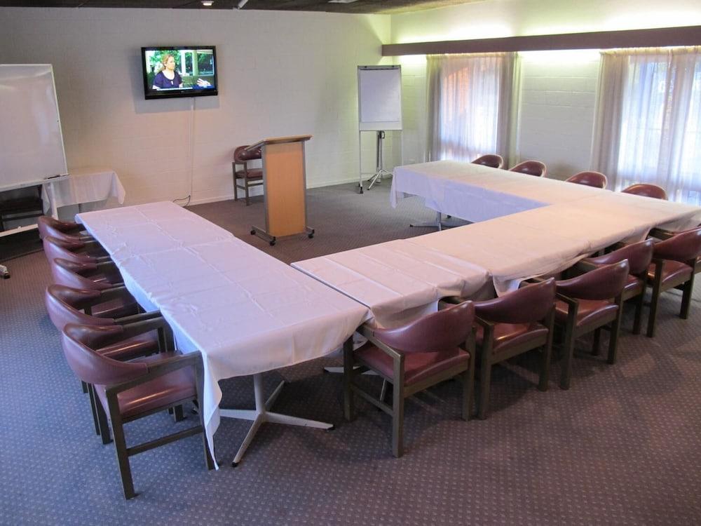 Coal Valley Motor Inn