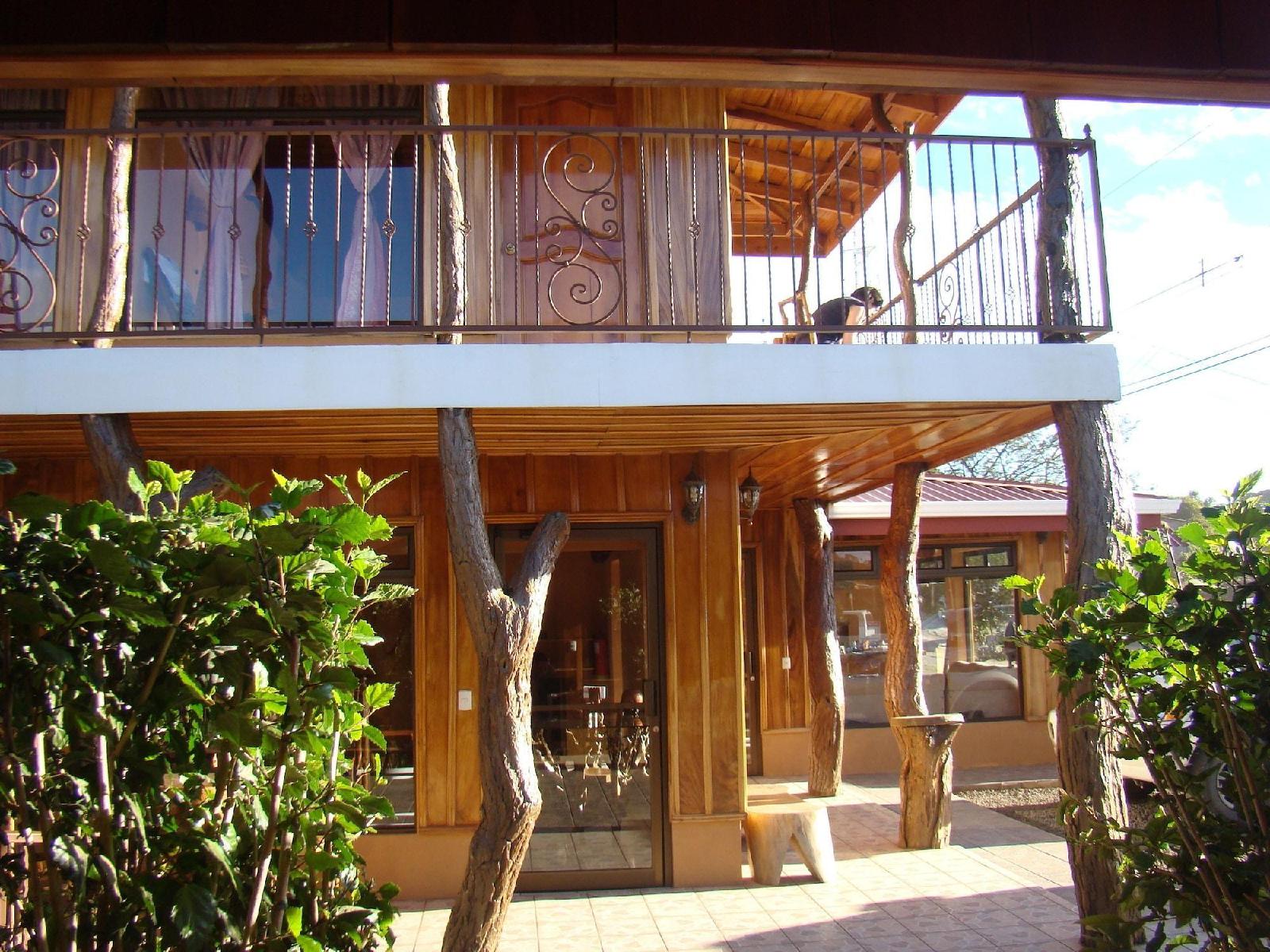 Monteverde Rustic Lodge