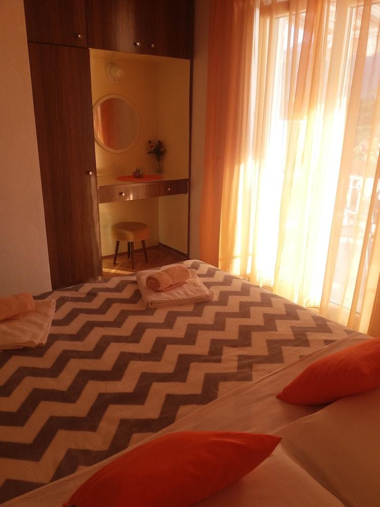 Blaga Rooms