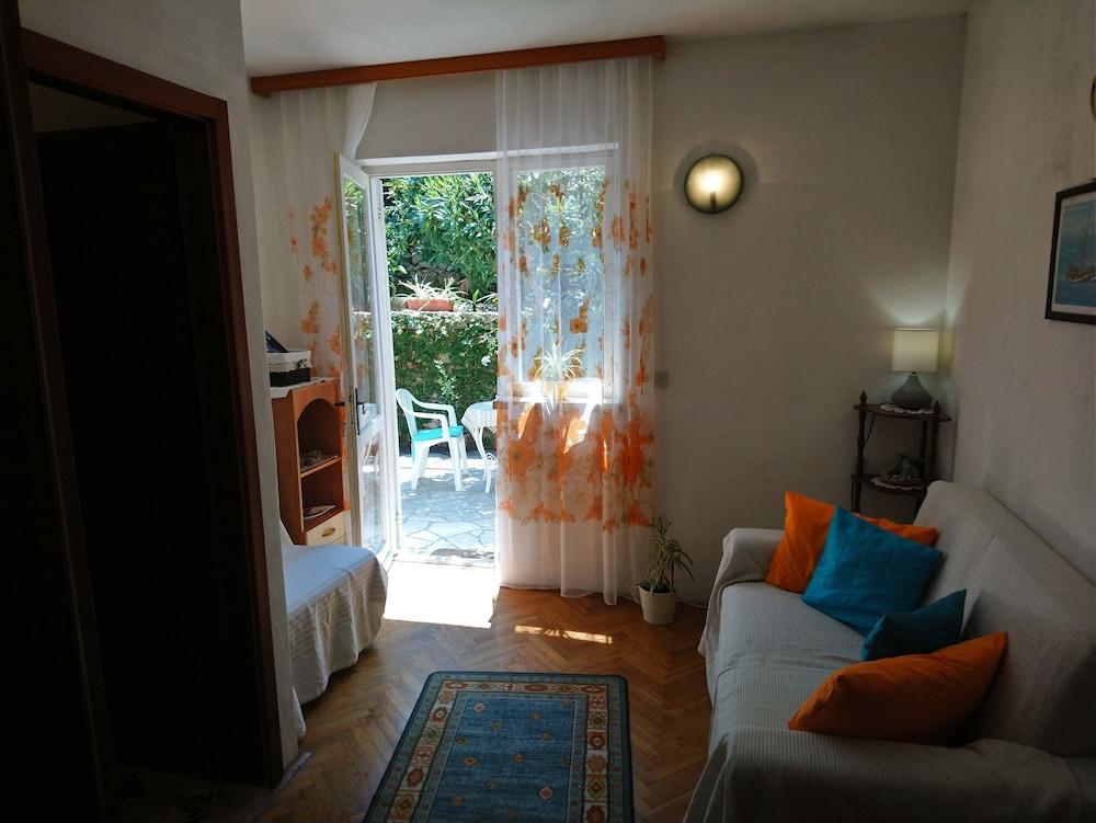 Blaga Rooms