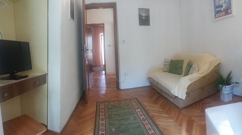 Blaga Rooms