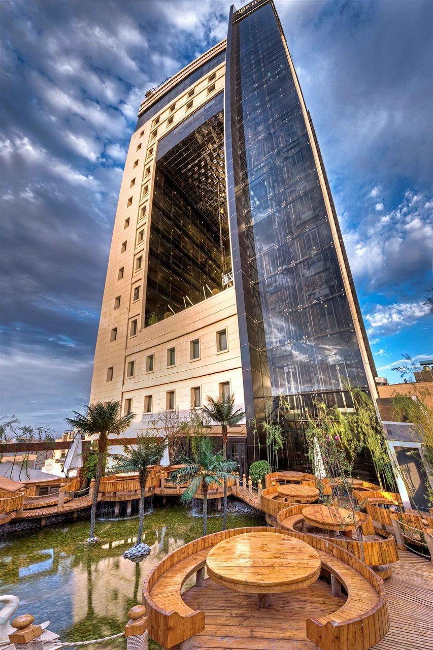 Royal Hotel Darvishi