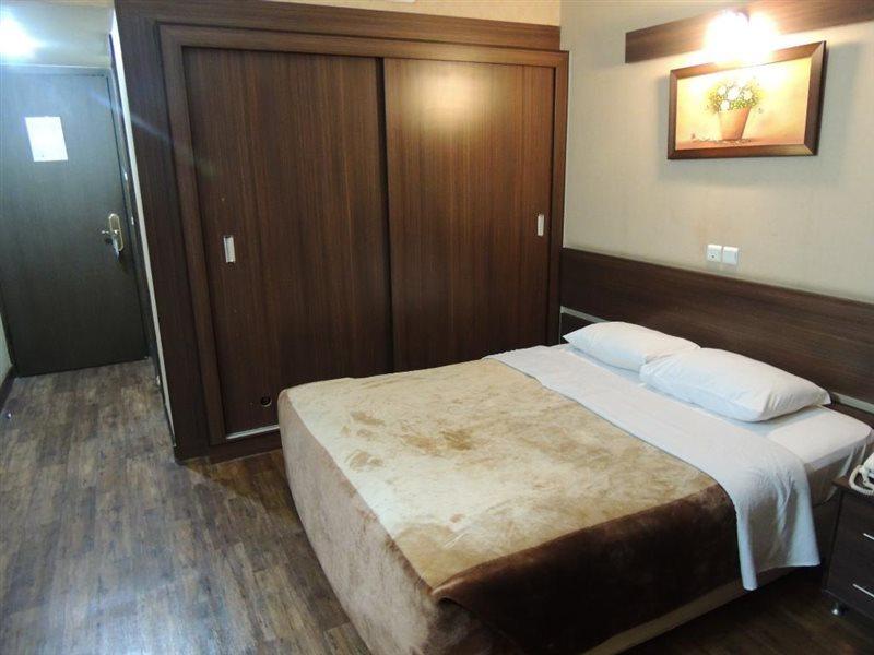 Sheykh Bahaie Hotel