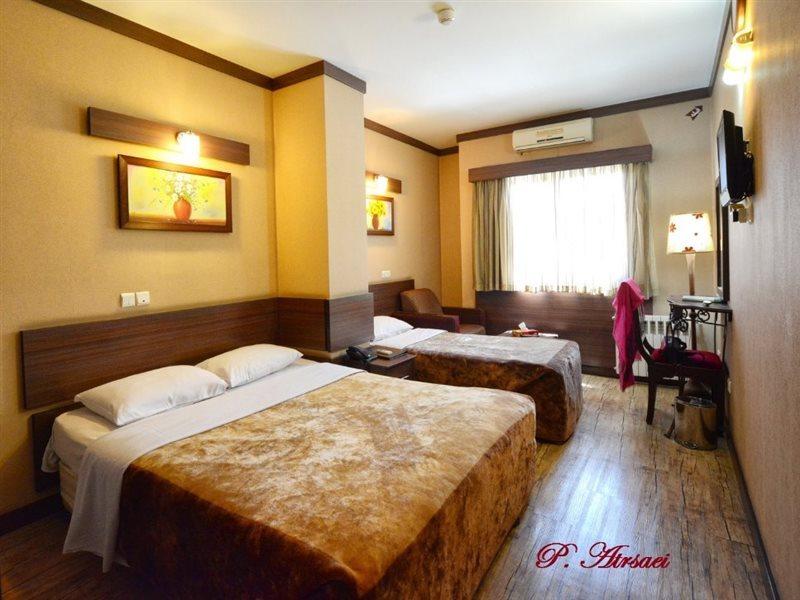 Sheykh Bahaie Hotel