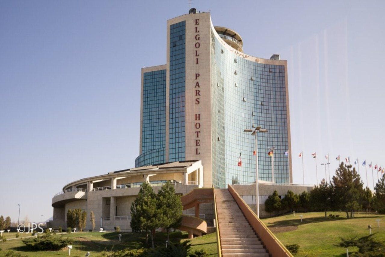 Tabriz El-Goli Pars Hotel