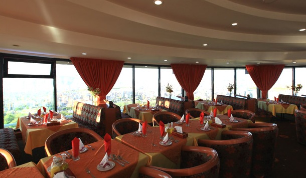 Tabriz El-Goli Pars Hotel
