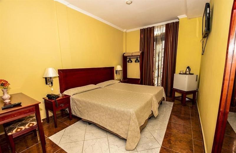 Hotel E Martí