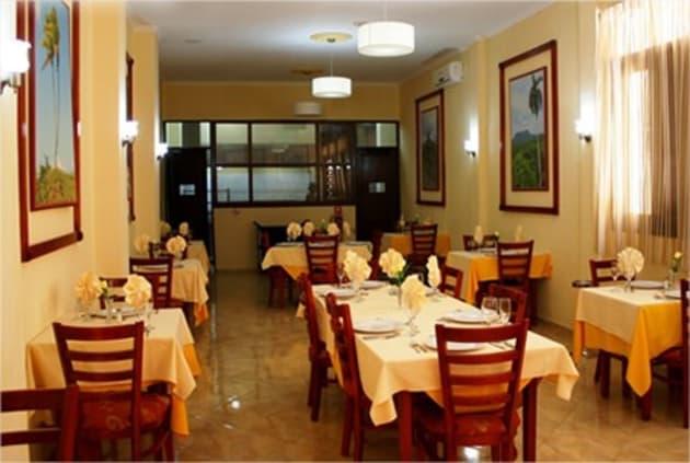 Hotel E Martí