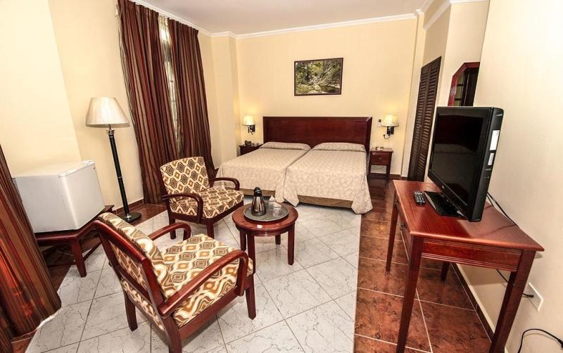 Hotel E Martí
