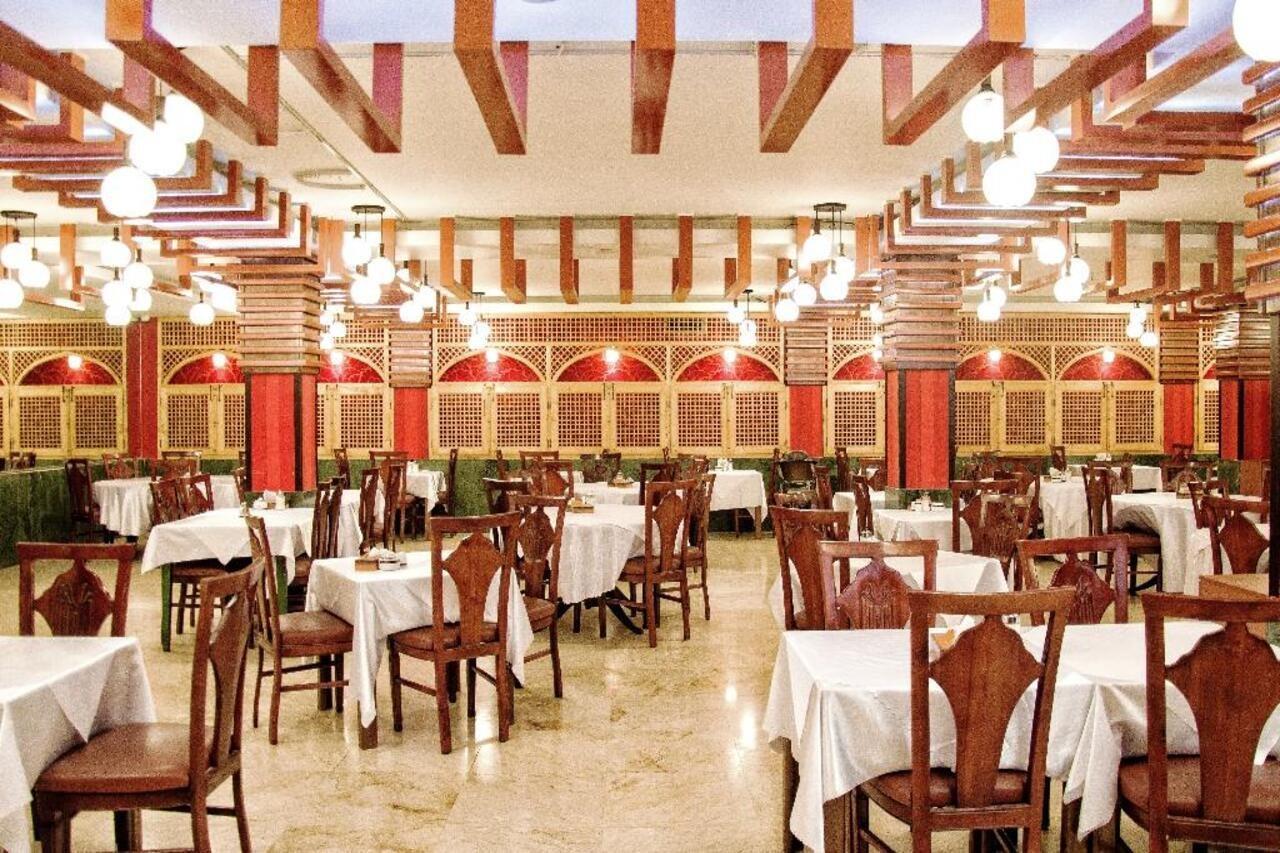 Ferdowsi Grand Hotel