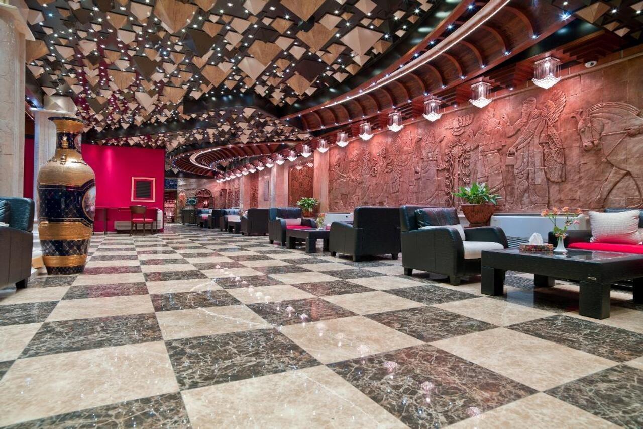 Ferdowsi Grand Hotel