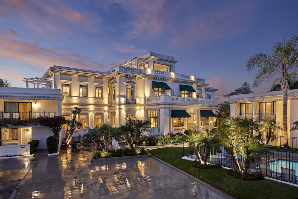 Glorietta Bay Inn