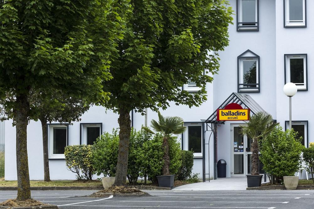 Hotel initial St-Quentin / Gauchy by balladins
