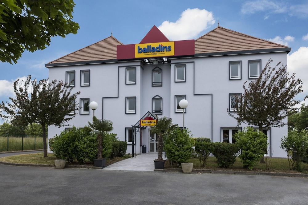 Hotel initial St-Quentin / Gauchy by balladins