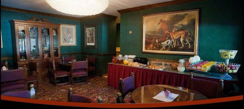 East Norwich Inn