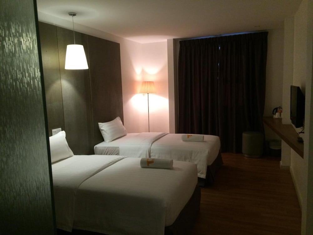 T+ Hotel Butterworth