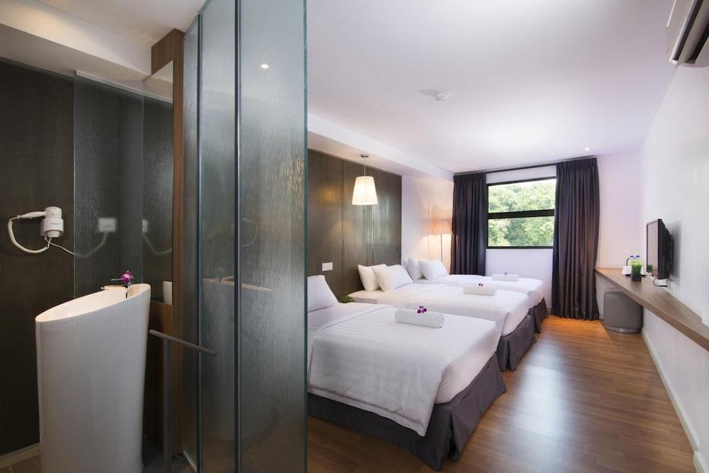 T+ Hotel Butterworth