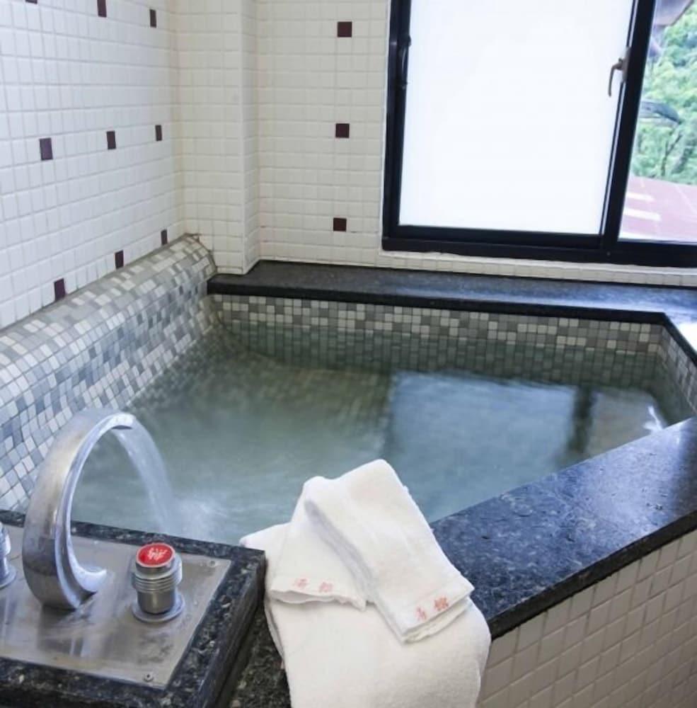 Wulai Town House (Wulai Spring Resort)
