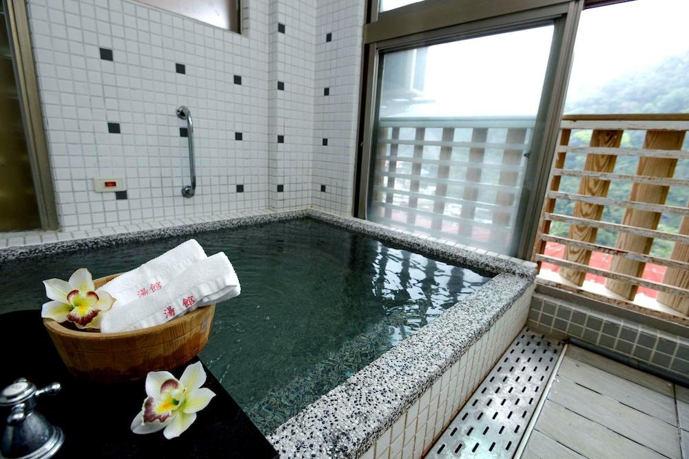 Wulai Town House (Wulai Spring Resort)