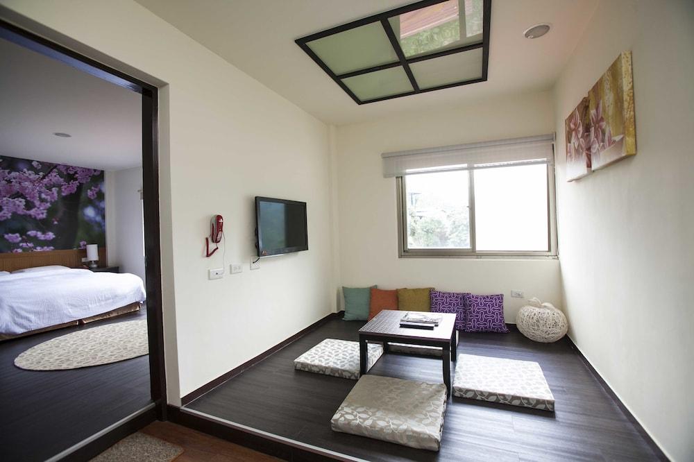 Wulai Town House (Wulai Spring Resort)