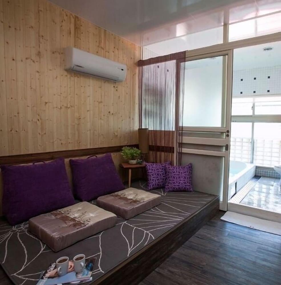 Wulai Town House (Wulai Spring Resort)
