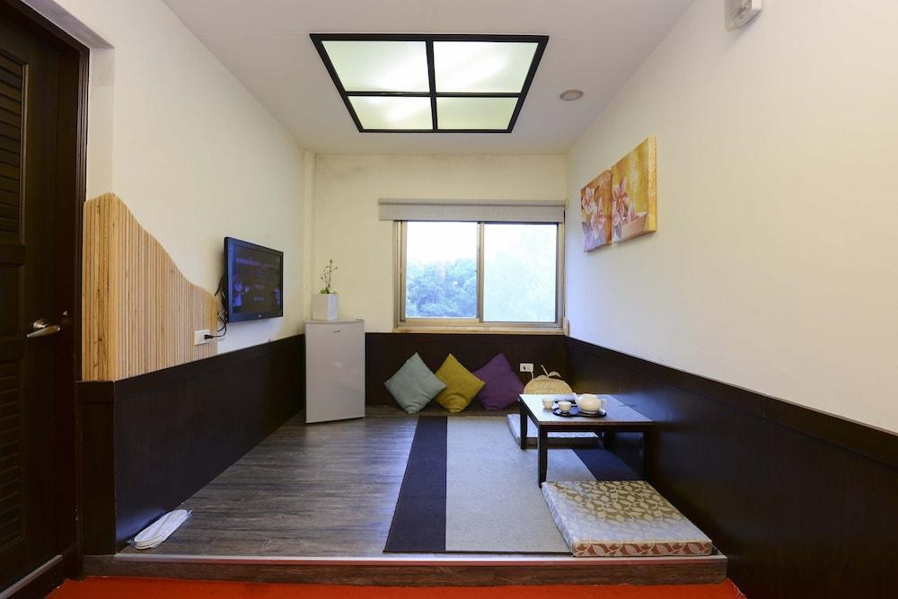 Wulai Town House (Wulai Spring Resort)