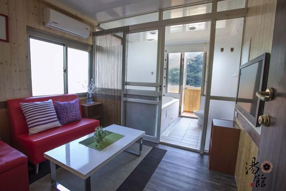 Wulai Town House (Wulai Spring Resort)