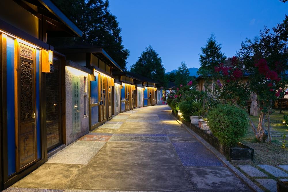 Grand Orchid Villa Resort