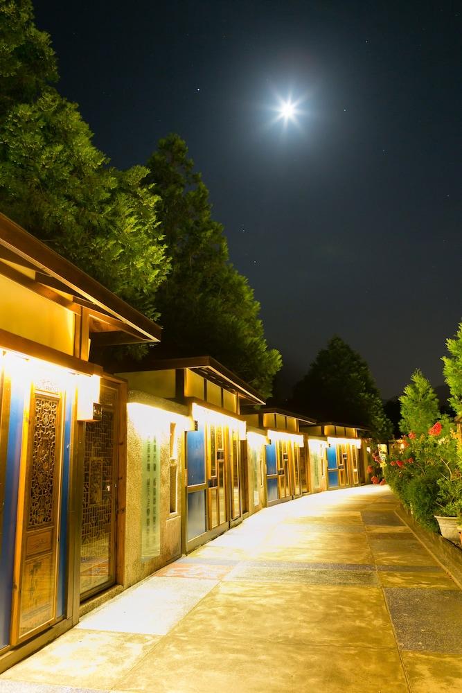 Grand Orchid Villa Resort