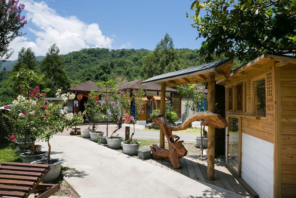 Grand Orchid Villa Resort