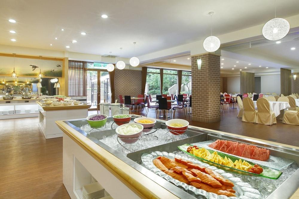 Aspire Resort