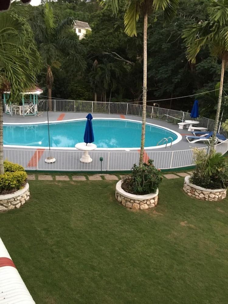 Silver Creek Resort