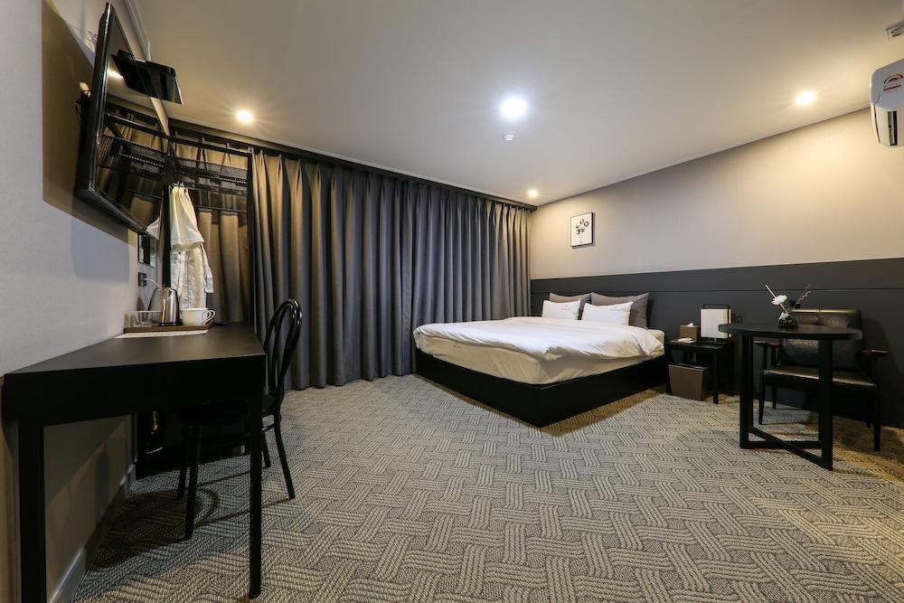 Hotel B.Cent