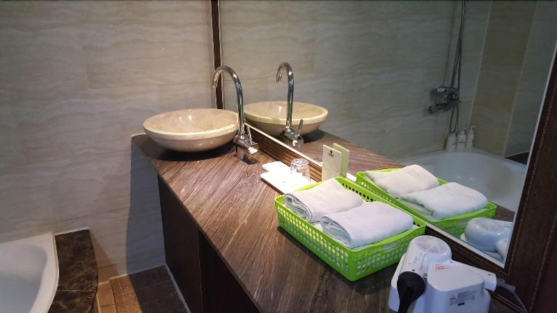 Seowon Tourist Hotel