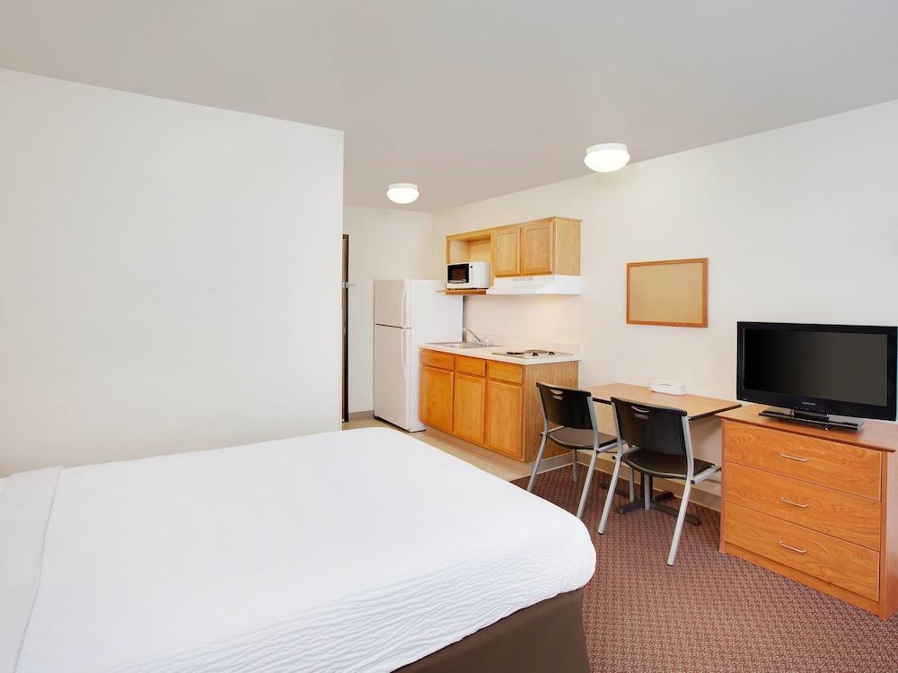 Value Place Pharr